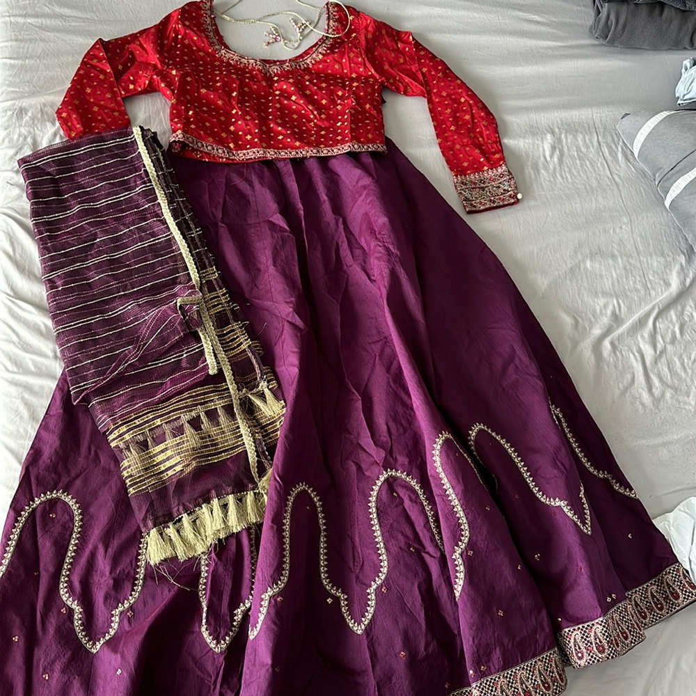 Pakistani 3 pc lengha choli
